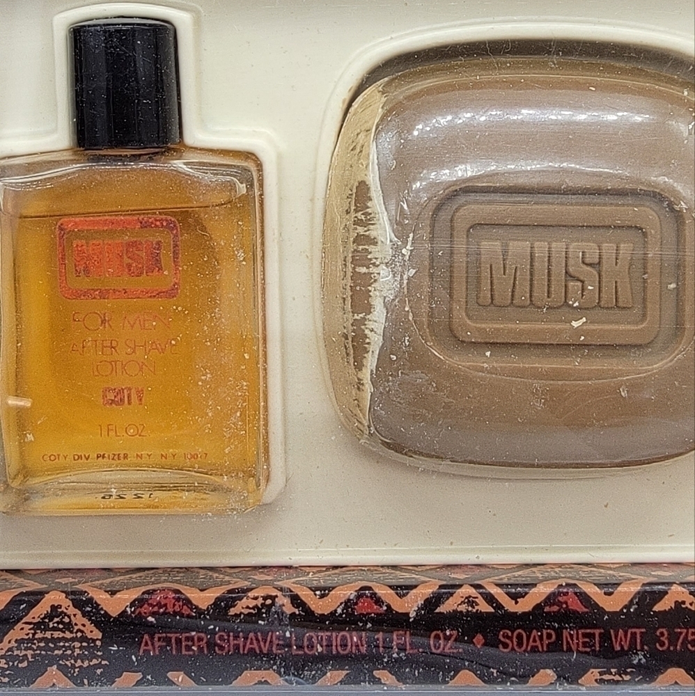 𝅺VINTAGE Jovan Musk - Picture 3 of 6